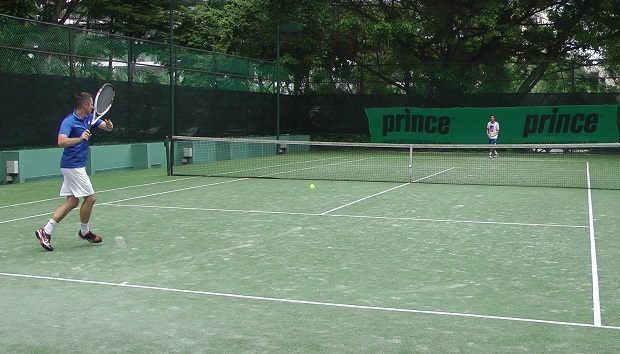 attack-short-ball attacking forehand on short ball