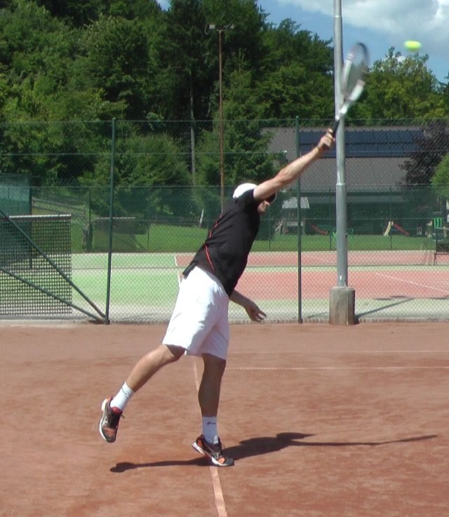 serve-straight-lean serving by leaning