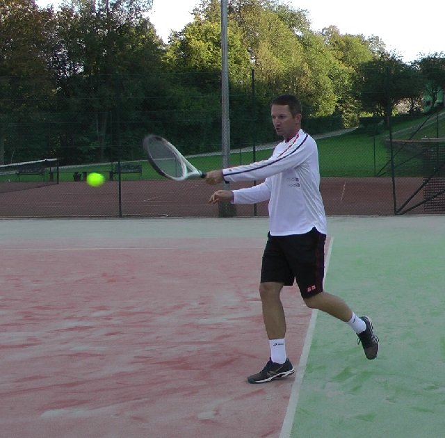 good-forehand correct forehand stroke