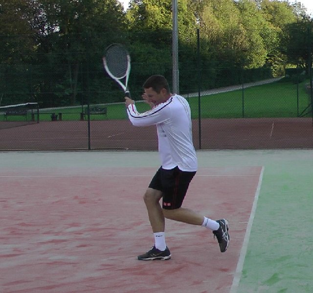 poor-forehand poor forehand technique