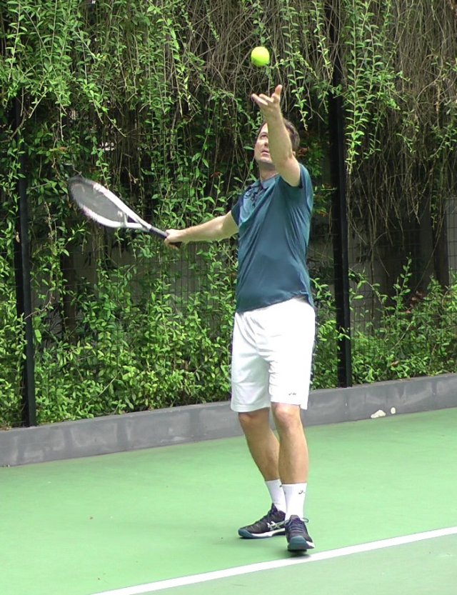 slow serve toss