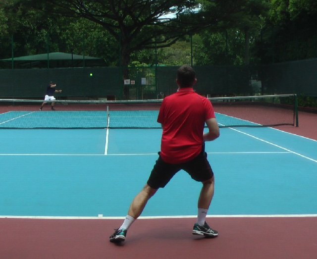 push-off-footwork pushing off towards the ball