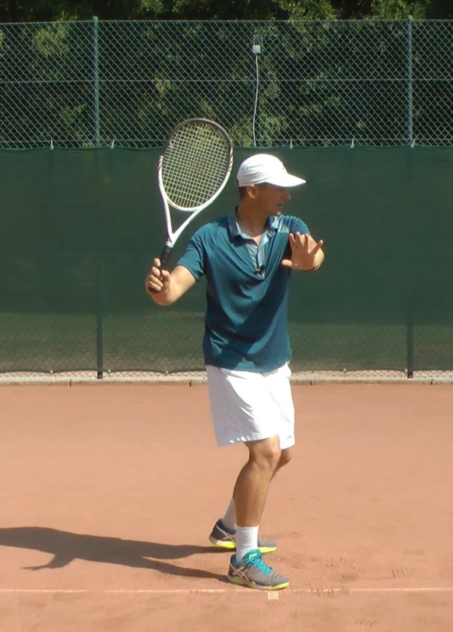 preparing for the forehand