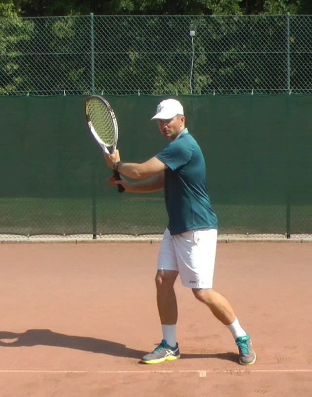 forehand unit turn