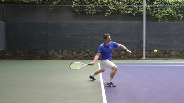 open-stance-short-ball open stance forehand short ball