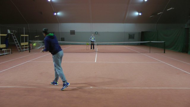 backhand-off-balance off balance backhand