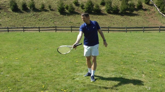 feel-wrist-lag wrist lag drill