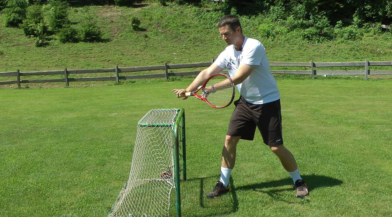 one handed backhand grip
