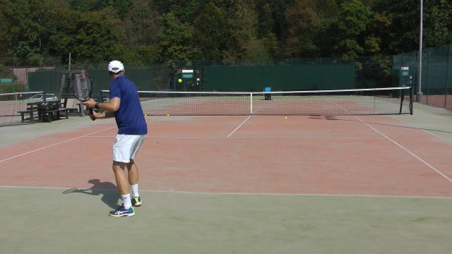 intermediate tennis ball machine