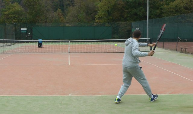 open-stance-training open stance drill with ball machine