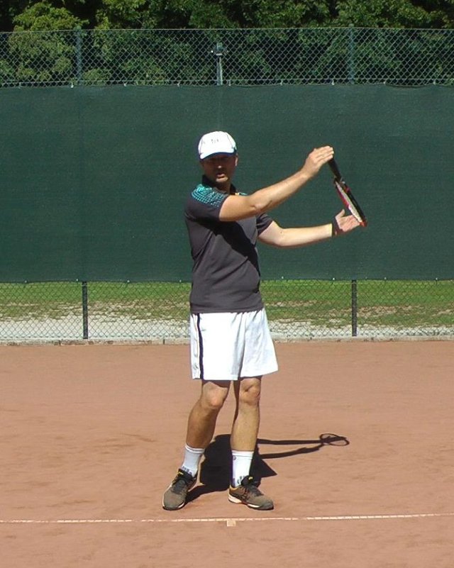 drill2-squeeze forehand arms drill