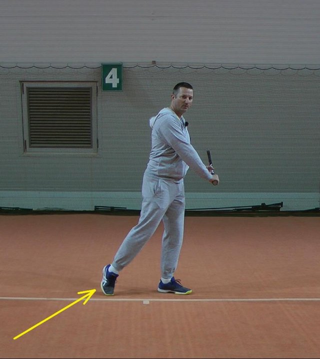 backhand-weight-shift backhand weight shift