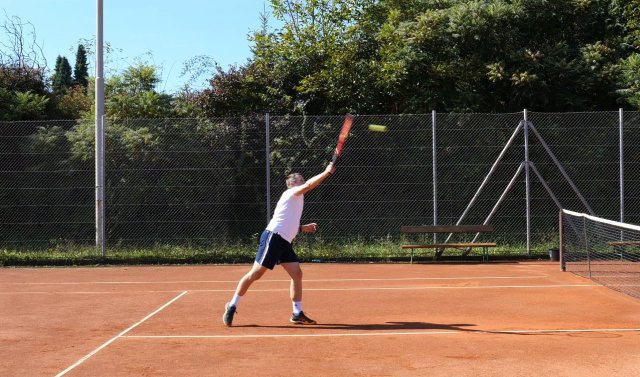 smash-contact Good contact for a smash off the bounce